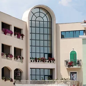 Szálloda Bellevue, Trogir