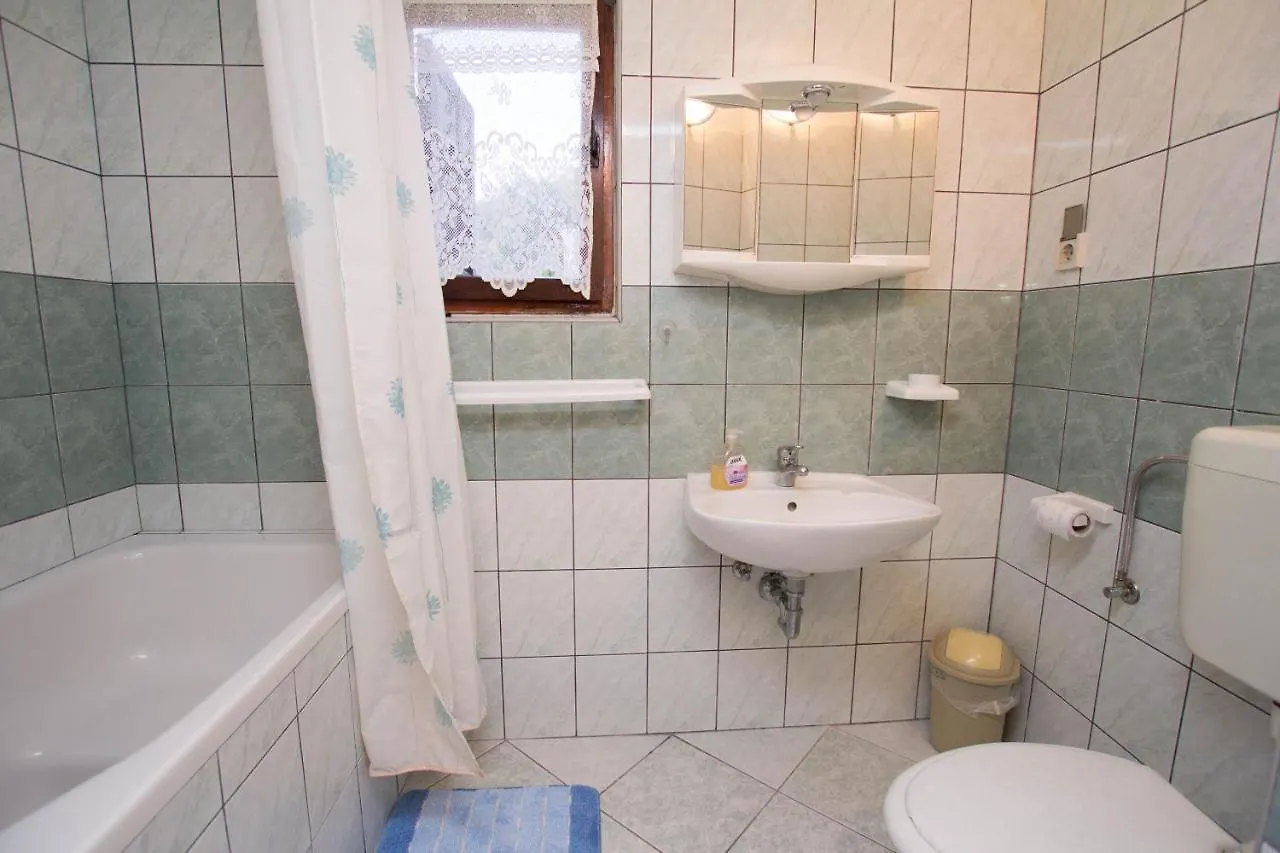 Apartments More Τρογκίρ 0*,  Κροατία