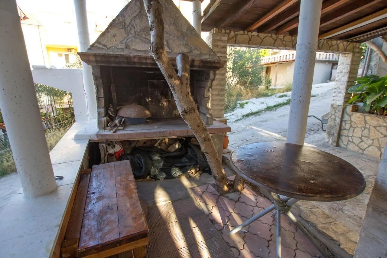 Apartments More Τρογκίρ 0*,  Κροατία