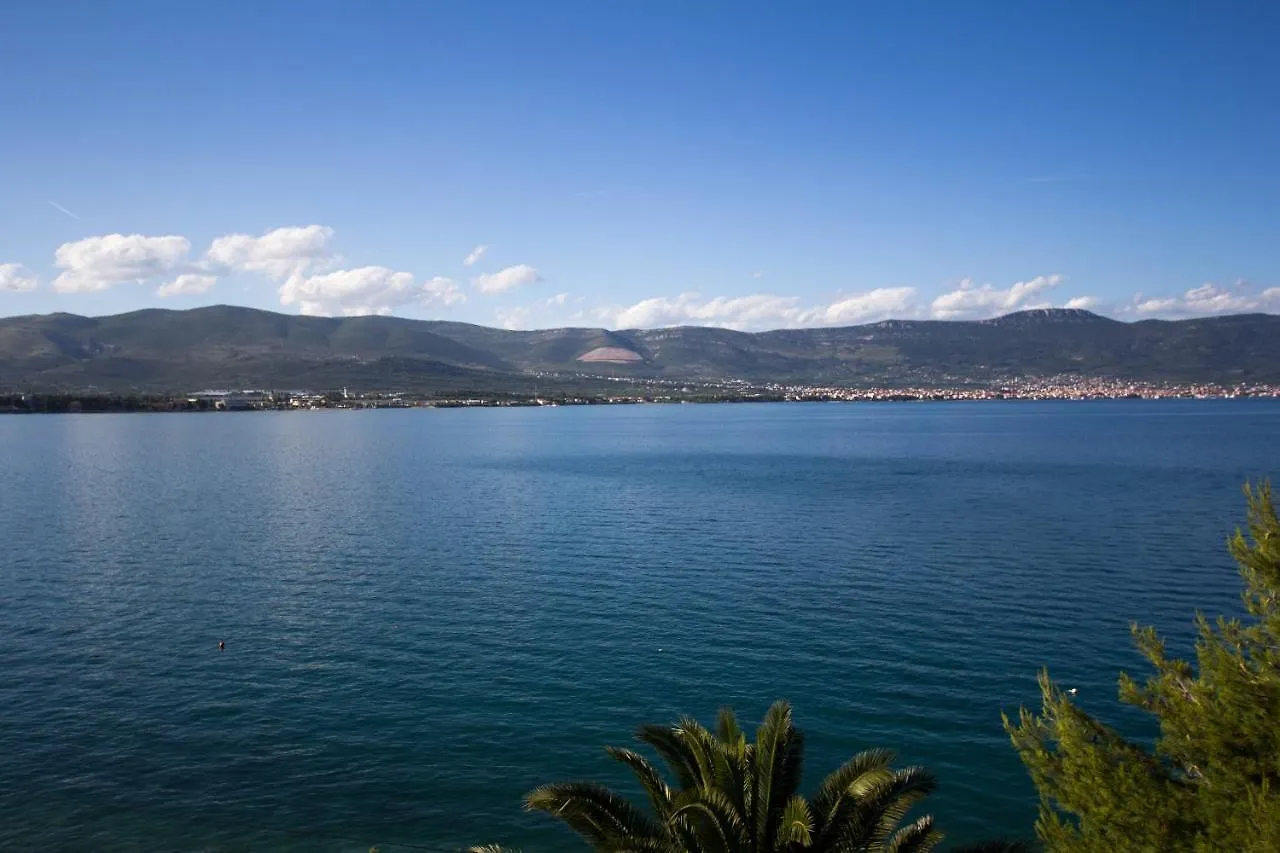 Apartments More Trogir