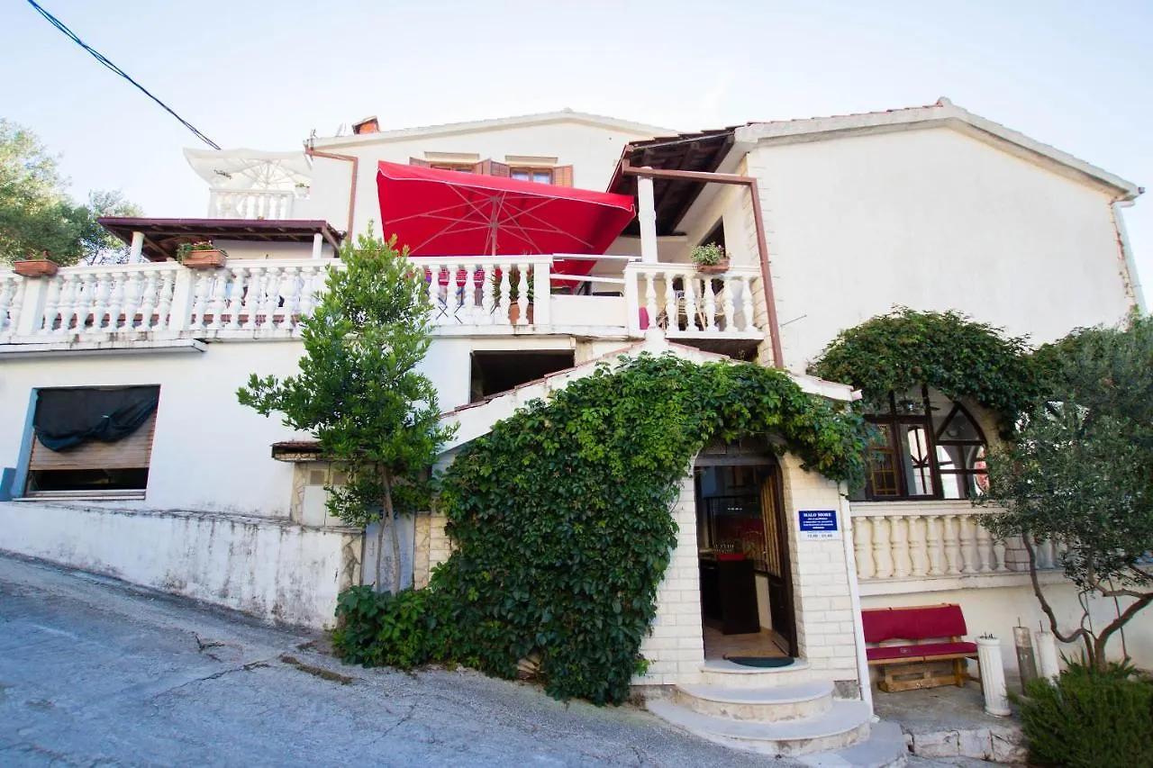 Apartments More Trogir