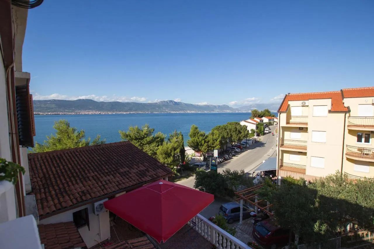 Apartments More Trogir 0*,