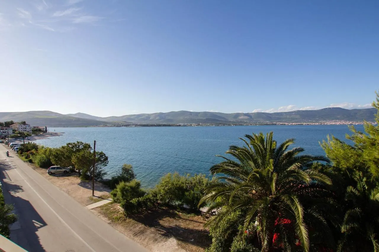 Apartments More Trogir