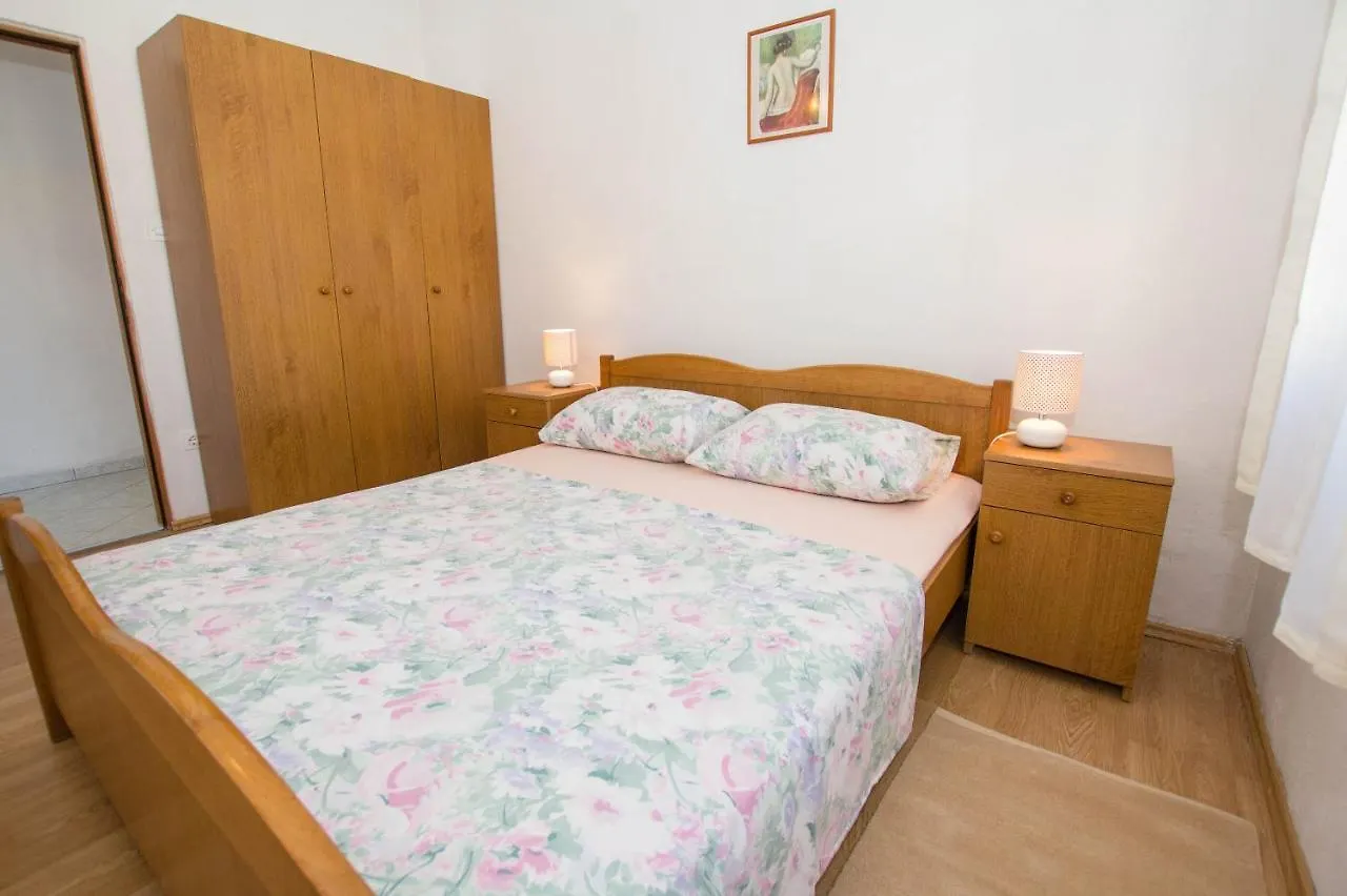 Apartments More Trogir