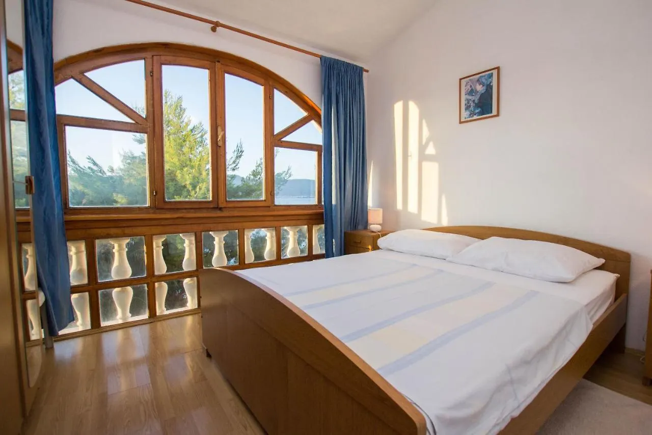 Apartments More Trogir